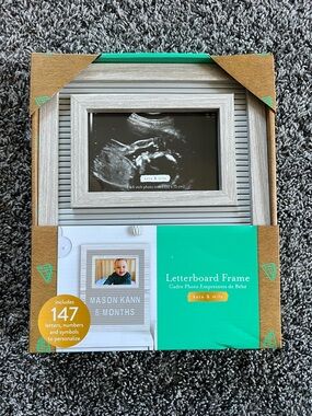 Kate & Milo Rustic Sonogram Letterboard Picture Frame, Includes 147 Letters